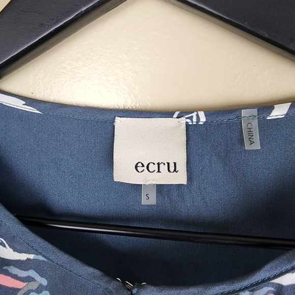 Ecru 100% Silk Floral Blouse Size Small - Picture 3 of 7